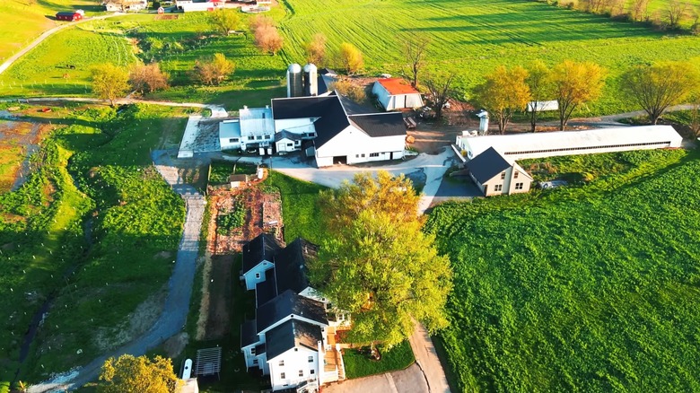 An Amish village and the surrounding countryside in Pennsylvania