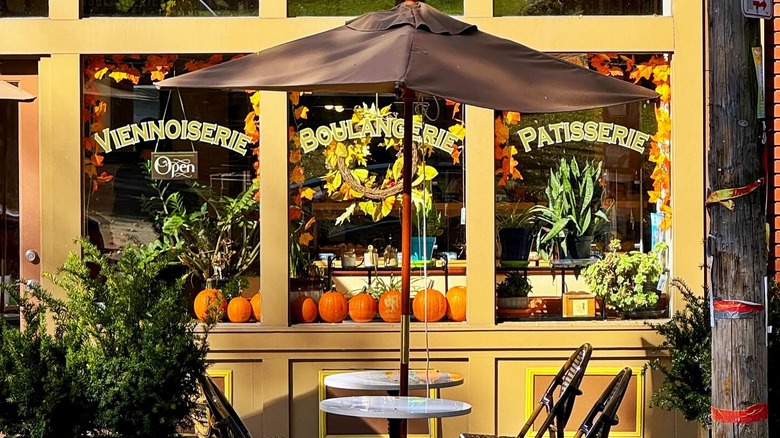 Facade of La Gourmandine French bakery