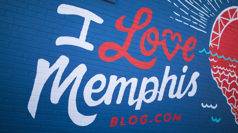 "I Love Memphis" mural on brick wall