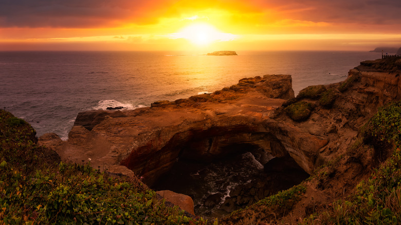 The Devils Punchbowl at sunset