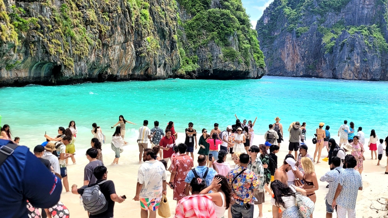 www.islands.com