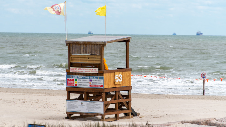 Lifeguard stand at Stewart Beach, Texas