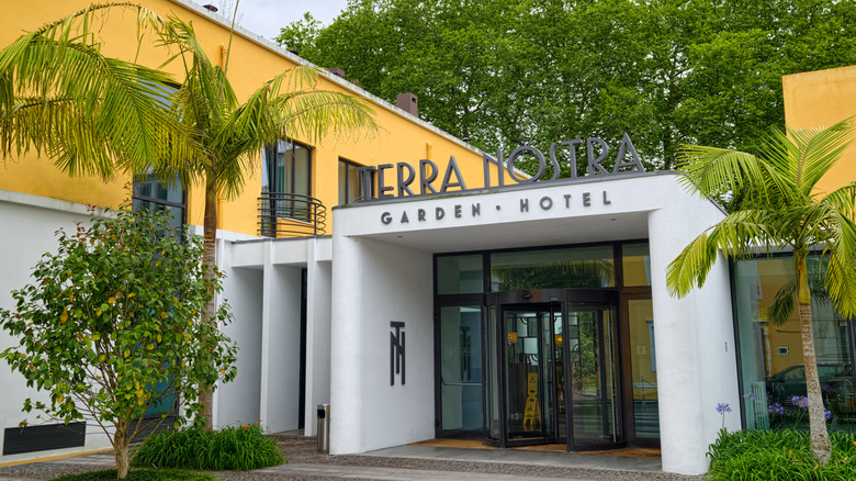 An Art Deco hotel entryway bears the name 