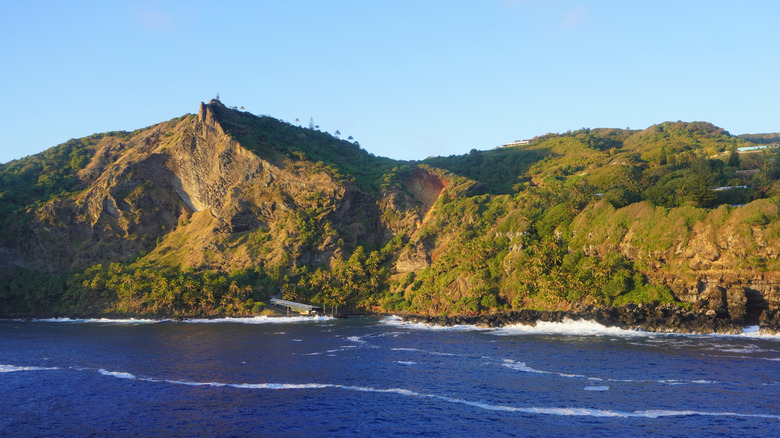 Mountains and cliffs on the coastline of Pitcairn Island