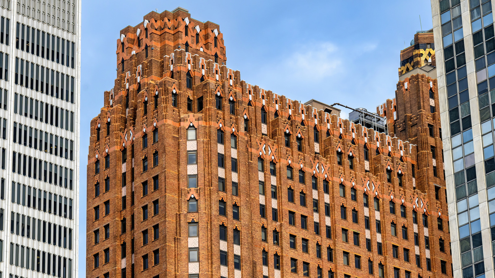 One Of The World s Tallest Brick Buildings Is Downtown Detroit s Art 