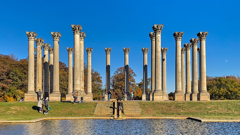 Outdoor columns at the National Arboretum on sunny day.