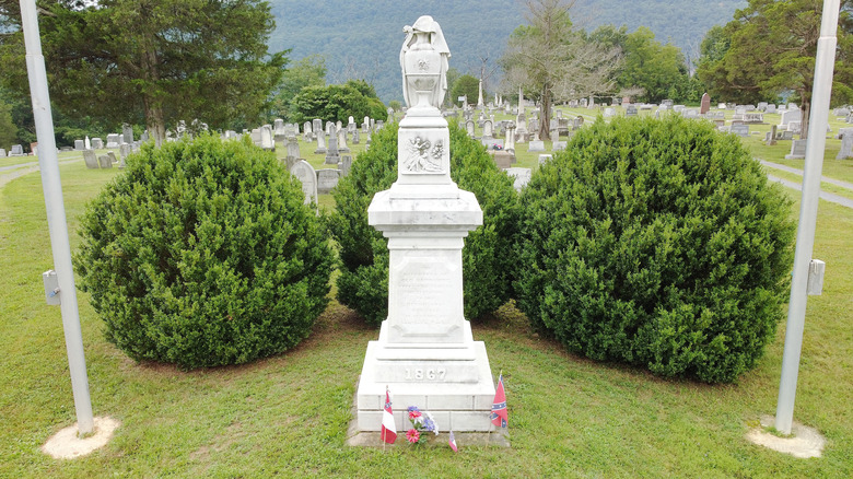 Civil War memorial in Indian Mound Cemetery in Romney, West Virginia