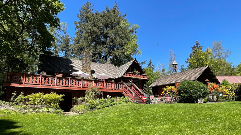 The exterior of Fogelbo, the historic Swedish house at Nordic Northwest, in springtime