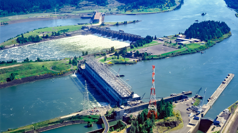 Aerial view of Bonneville Dam and Cascade Locks