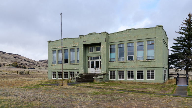 former school building in Antelope Oregon