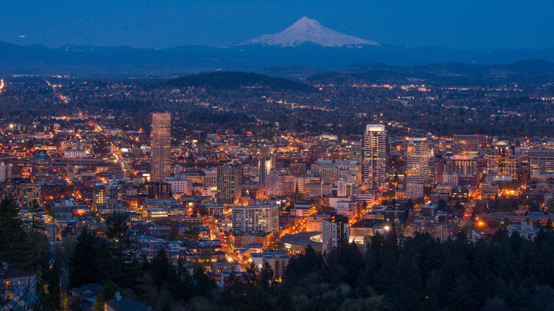 Portland, Oregon, skyline at dusk