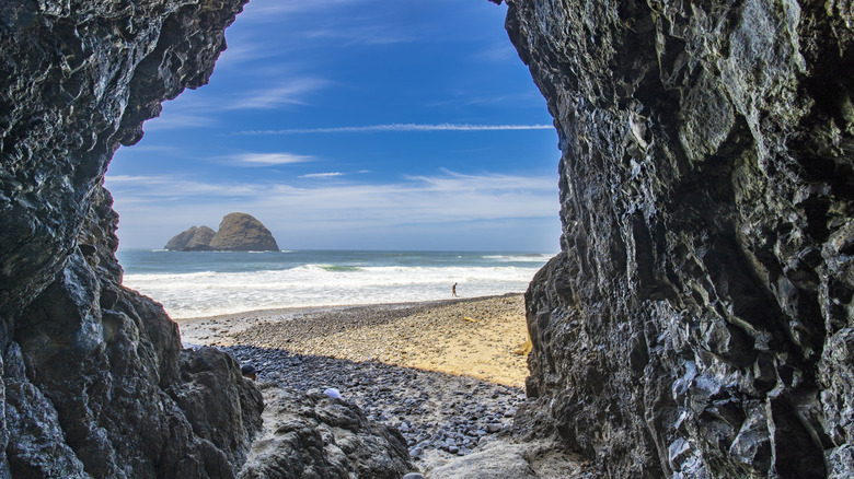 The view through the rock to Tunnel Beach