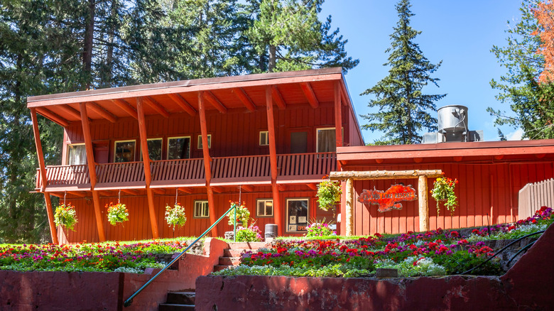 Cultus Lake resort lodge building