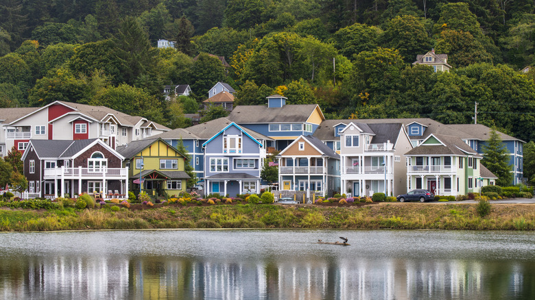 colorful houses overlooking the water in Astoria