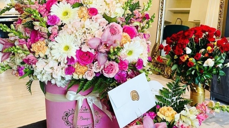 Hat box bouquets from Le Bouquet Fleurs Orlando