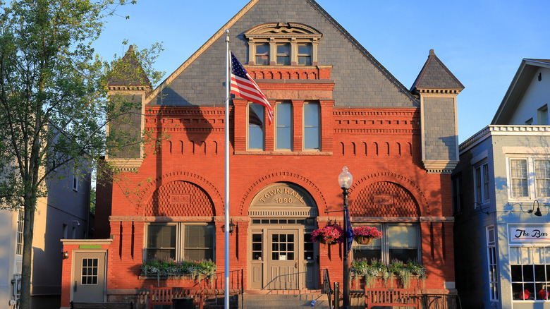 Pittsford town hall