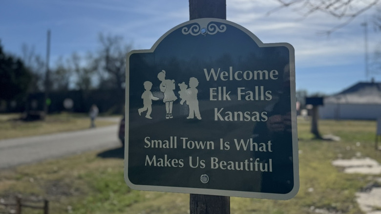 Elk Falls signpost