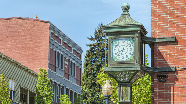 First National Bank historic building on Hood River's Oak Street