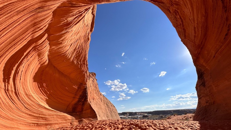Page, Arizona Caves walls and opening