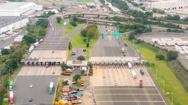 Aerial view of the New Jersey Turnpike exit