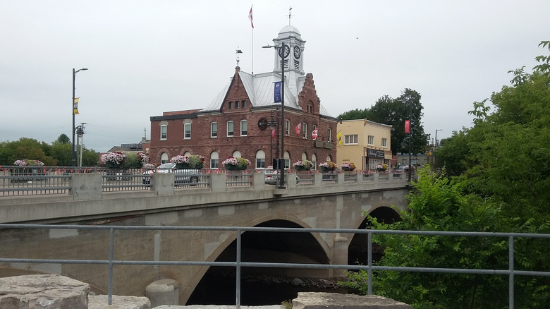 Brick building on a bridge in Pembroke, Ontario