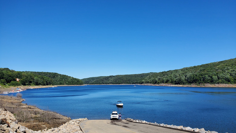 Wide view of the East Branch Clarion River Lake in Pennsylvania on a sunny day