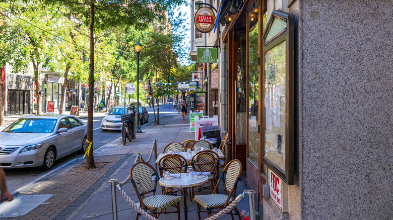 Table outside of a restaurant in Philadelphia