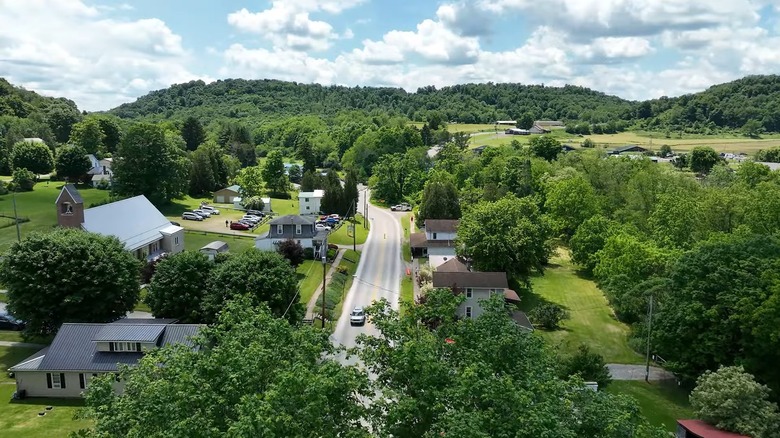 Aerial view of green community landscape in Smicksburg, Pennsylvania