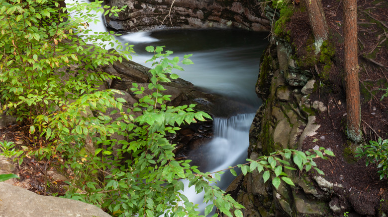 waterfall in seven tubs recreation area in pinchot state forest