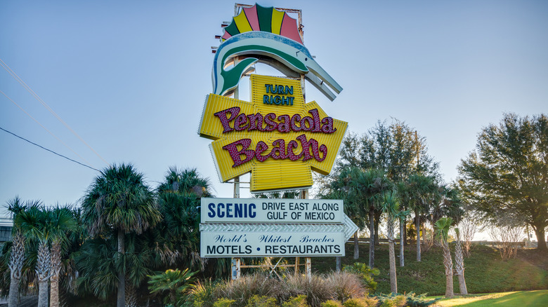 Gulf Breeze's famous Pensacola Beach sign