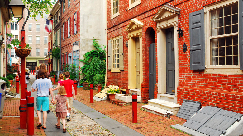 Tourists down Elfreth's Alley, one of the most historic streets in Philadelphia