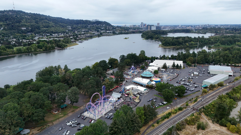 Arial view of Oaks Amusement Park