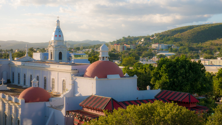 Buildings and mountains of Ponce