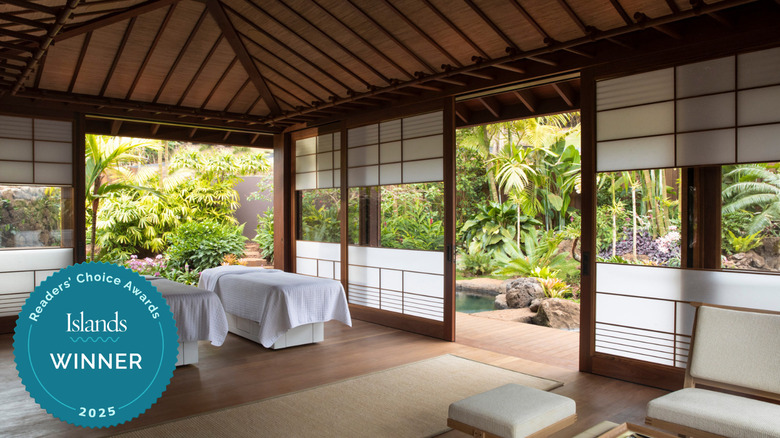 Massage tables at spa at Sensei Lanai, A Four Seasons Resort
