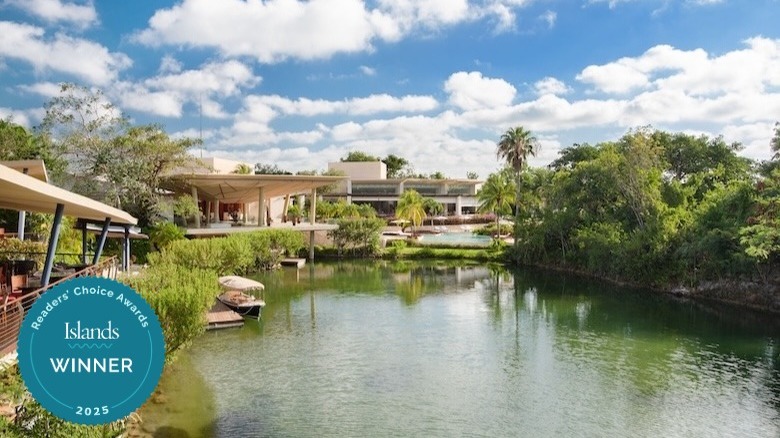 Rosewood Mayakoba hotel with water feature