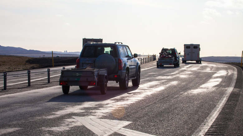 Cars on the road between Hveragerði and Reykjavik
