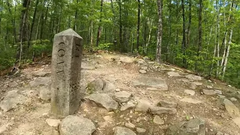 Tri-State marker for Connecticut, Massachusetts, and Rhode Island