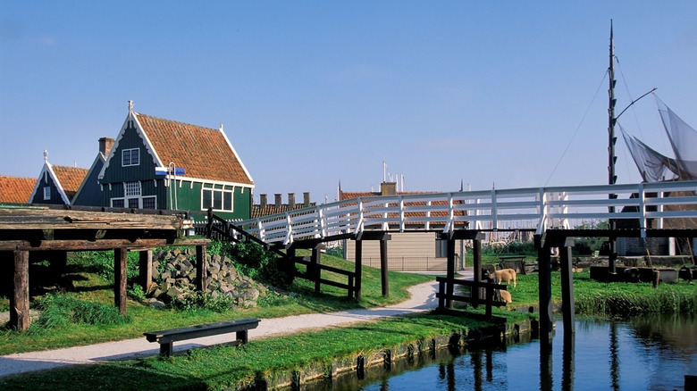 Zuiderzee Museum green wooden house and bridge