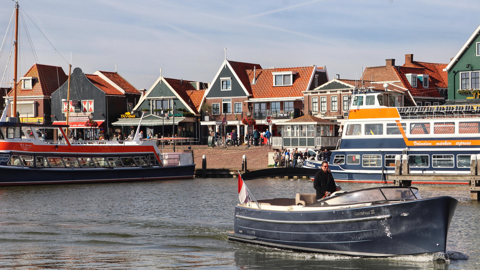 Rick Steves Says This Tourist Trap In The Netherlands Is A Mix Of 'Killarney With Coney Island'
