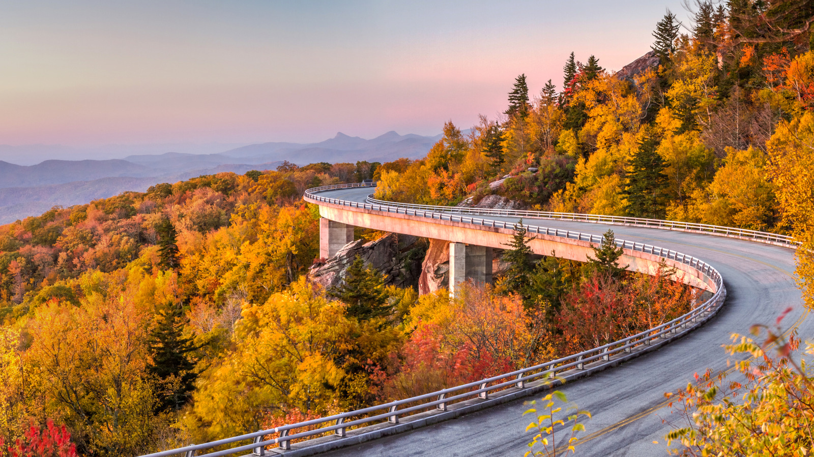 Right Off North Carolina's Blue Ridge Parkway Is A Fairytale Mountain ...