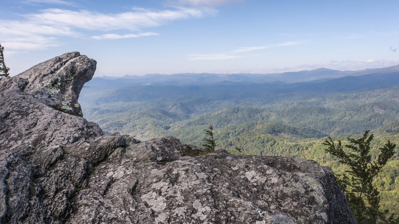 Blowing Rock gneiss rock formation in North Carolina