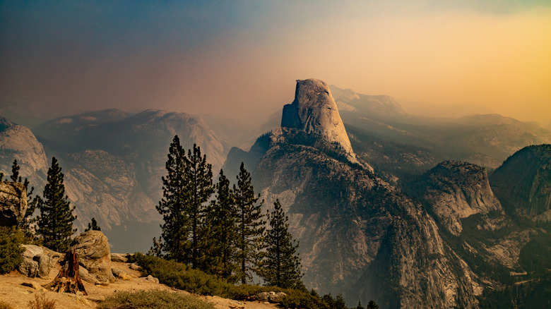 Yosemite Park mountainscape in hazy air