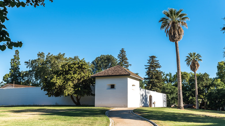 An outside shot of Sutter's Fort State Historic Park