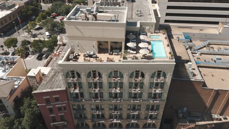 The rooftop pool at San Antonio's Mokara Hotel & Spa