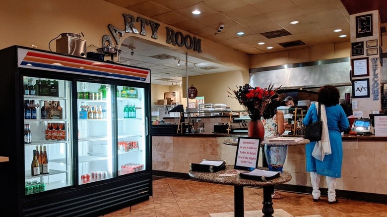 Interior of Trilogy Pizza & Wine