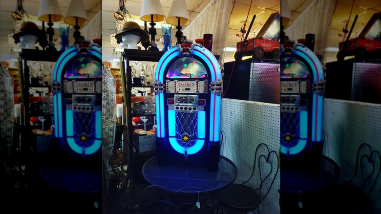 A jukebox at Ironside Antiques Mall in San Antonio, Texas