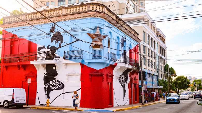 A building covered in a mural in the Santurce neighborhood of San Juan