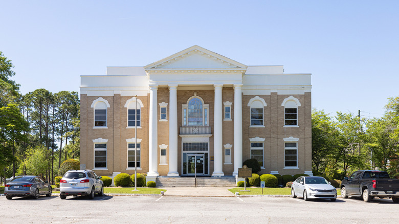 The Dodge County Courthouse in Eastman, Georgia