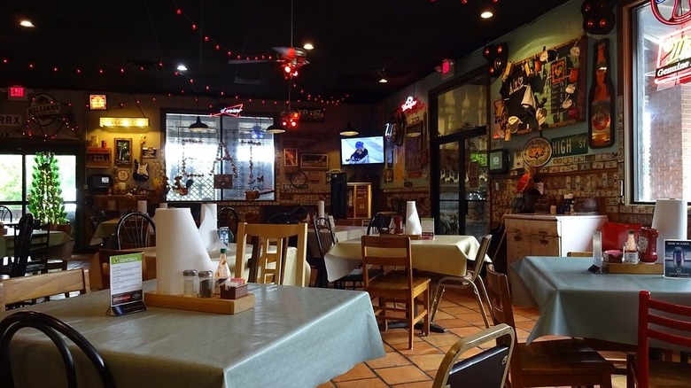 The interior of Champy's Famous Fried Chicken in Alabaster, Alabama