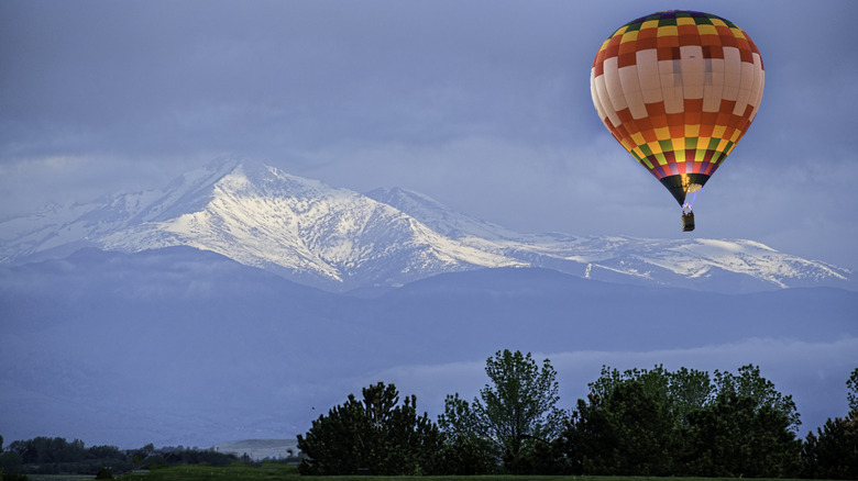 Hot air balloon over Erie, CO